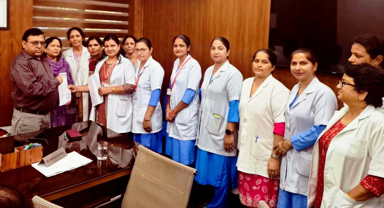 हरियाणा में मॉडल ऑनलाइन ट्रांसफर पॉलिसी के खिलाफ नर्सिंग ऑफिसर्स का आंदोलन शुरू, सीएमओ को सौंपा ज्ञापन