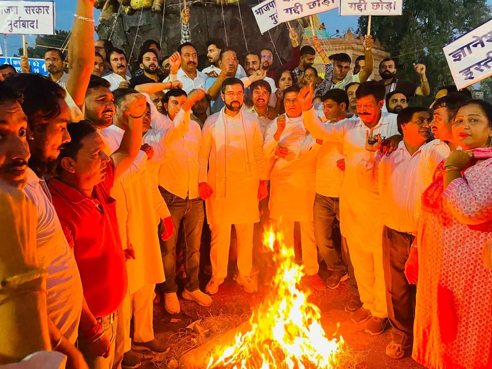 वोट चोरी के खिलाफ कैथल में बवाल: सुरजेवाला का चुनाव आयोग पर बड़ा हमला!