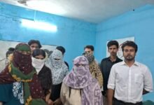 गरबा के कपड़ों में सिगरेट पीने और पिस्टलनुमा चीज दिखाने का वीडियो वायरल, नौ गिरफ्तार
