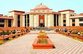 शहर की सड़कों की बदहाली पर हाईकोर्ट सख्त