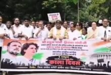 इंडिया गठबंधन का कलेक्ट्रेट तक मार्च