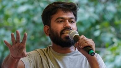 अभिजीत दीपके ने हिरासत में लिए जाने के बाद कहा- देखिए देश किस दिशा में जा रहा है