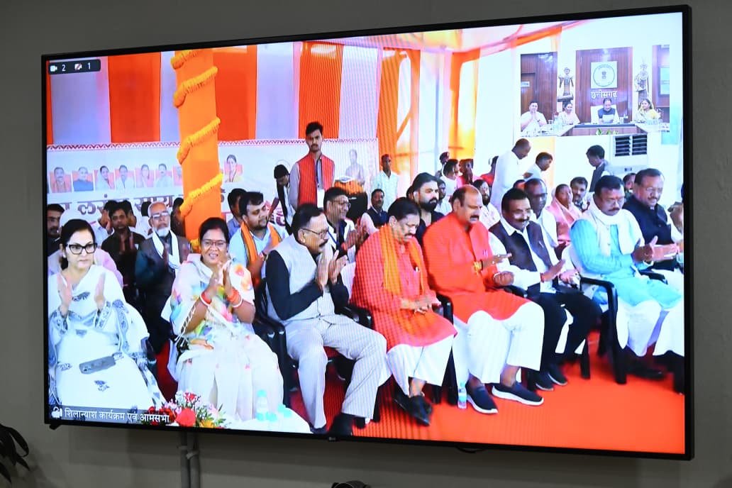 मुख्यमंत्री श्री विष्णु देव साय ने सूरजपुर जिले को दी 232 करोड़ रुपये से अधिक के विकास कार्यों की सौगात