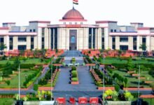 मां की मौत के बाद 47 वर्षीय बेटी की नौकरी की मांग खारिज