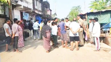 निजी अस्पताल के सामने नाली में भ्रूण का शव, जांच