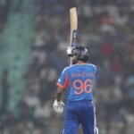 Shreyas iyer Century: श्रेयर अय्यर ने फोड़ डाला, तूफानी सेंचुरी में उड़ा वेस्टइंडीज, सीरीज में बनाई बढ़त